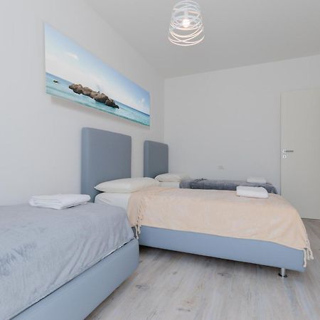 Wave Island! Luxury Resort A Jesolo - Piscina E Park Free! Extérieur photo